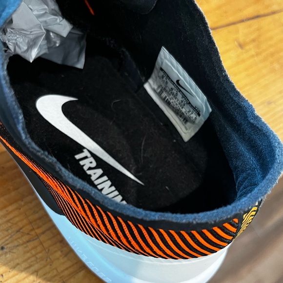 Nike Free Trainer 3.0 V4 Tumbled Grey Total Orange - Picture 6 of 12